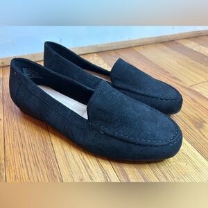 Elegant Black MicroSuede Women's Loafers